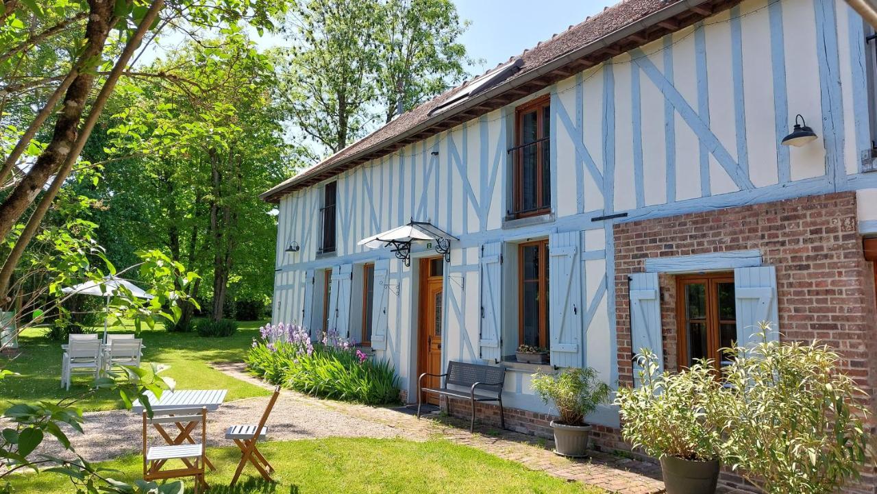 Domaine Du Carouge Hotel Lirey Exterior photo